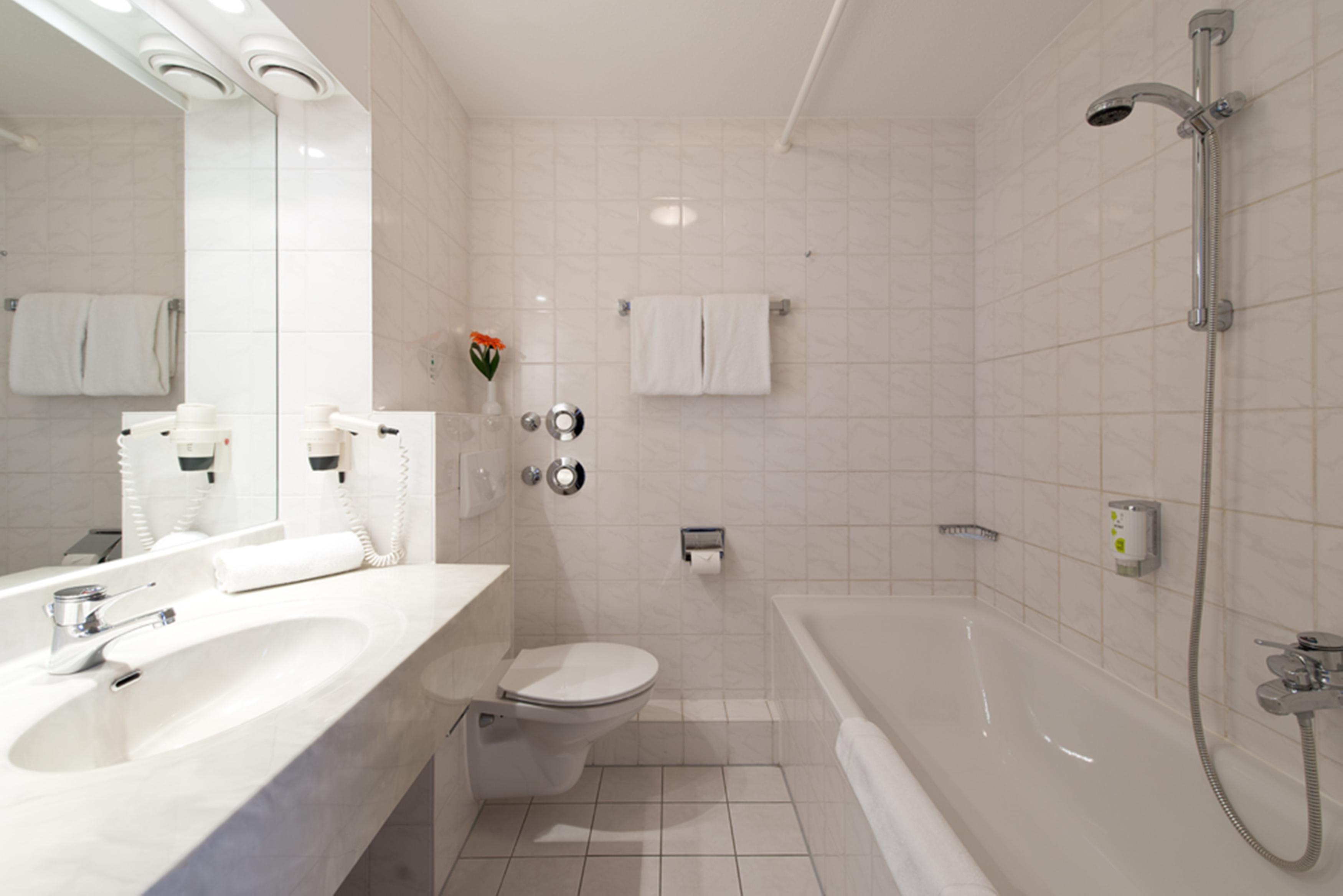 Achat Hotel Schwarzheide Lausitz Bagian luar foto