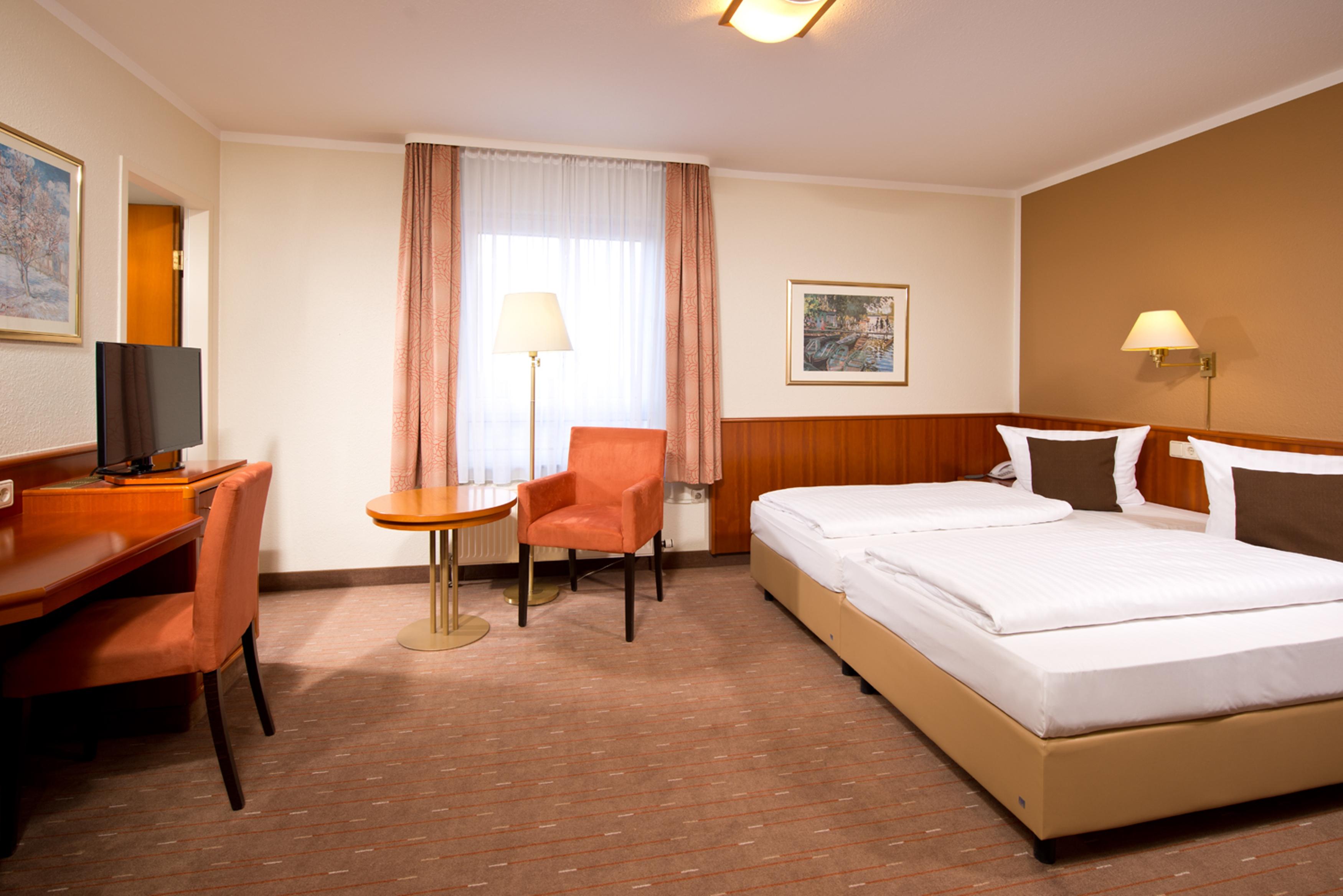 Achat Hotel Schwarzheide Lausitz Bagian luar foto
