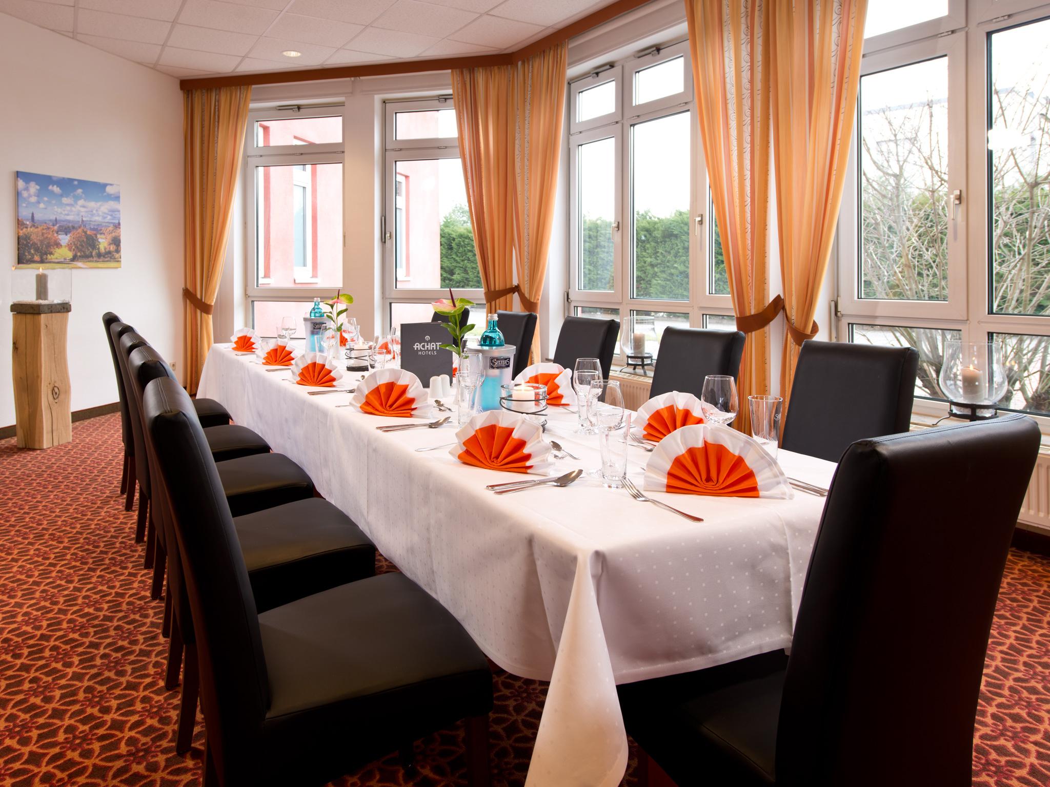 Achat Hotel Schwarzheide Lausitz Bagian luar foto