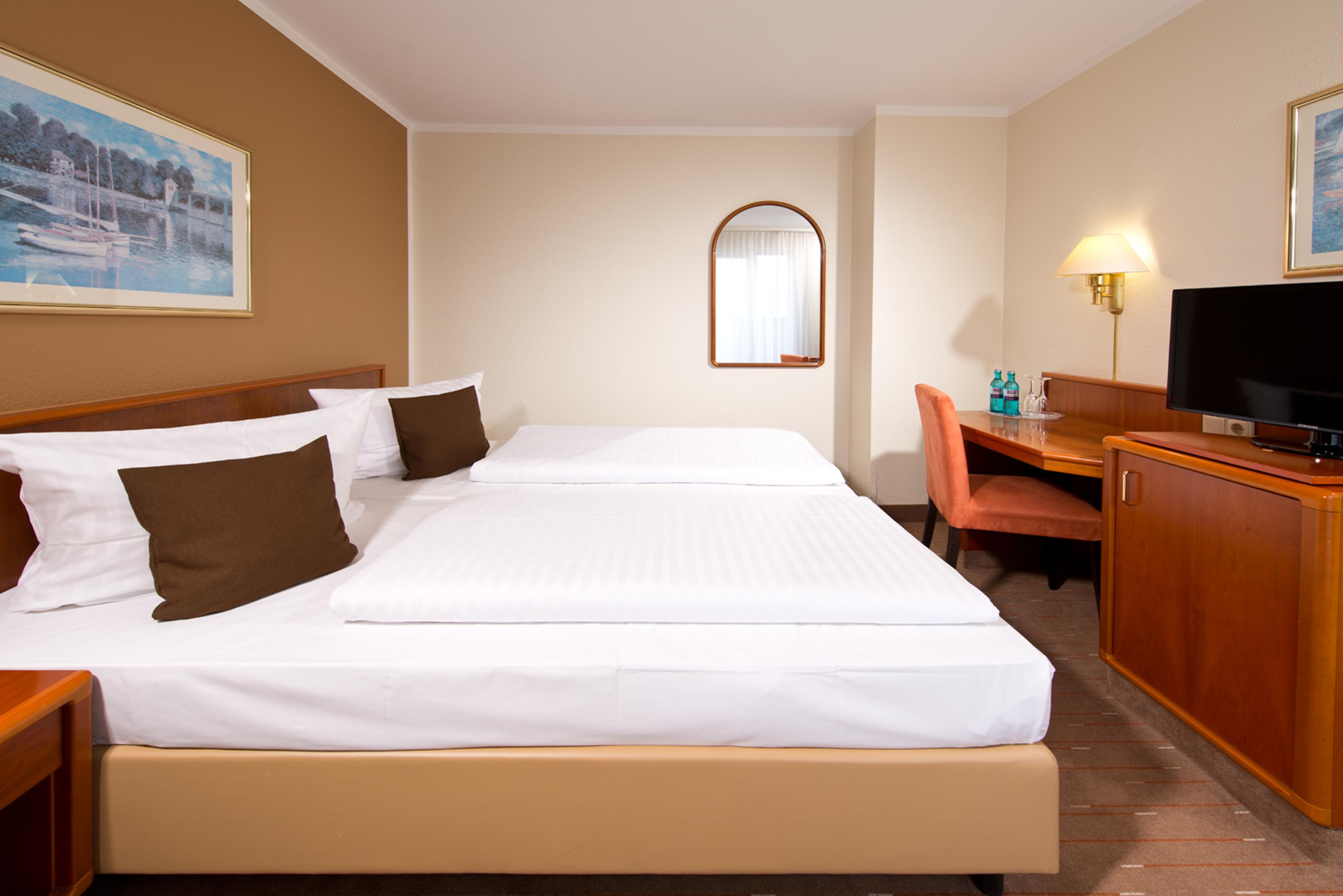 Achat Hotel Schwarzheide Lausitz Bagian luar foto