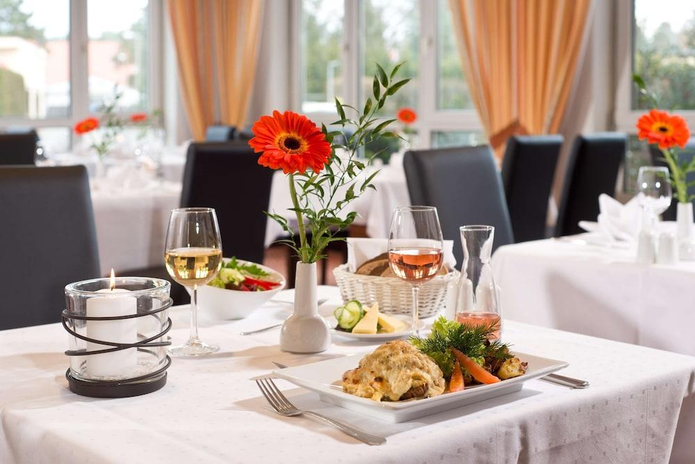 Achat Hotel Schwarzheide Lausitz Bagian luar foto